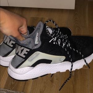 Nike Air Huarache Shoes